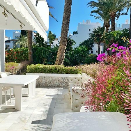 Alcazaba Beach Apartment 3302 Estepona Exteriör bild