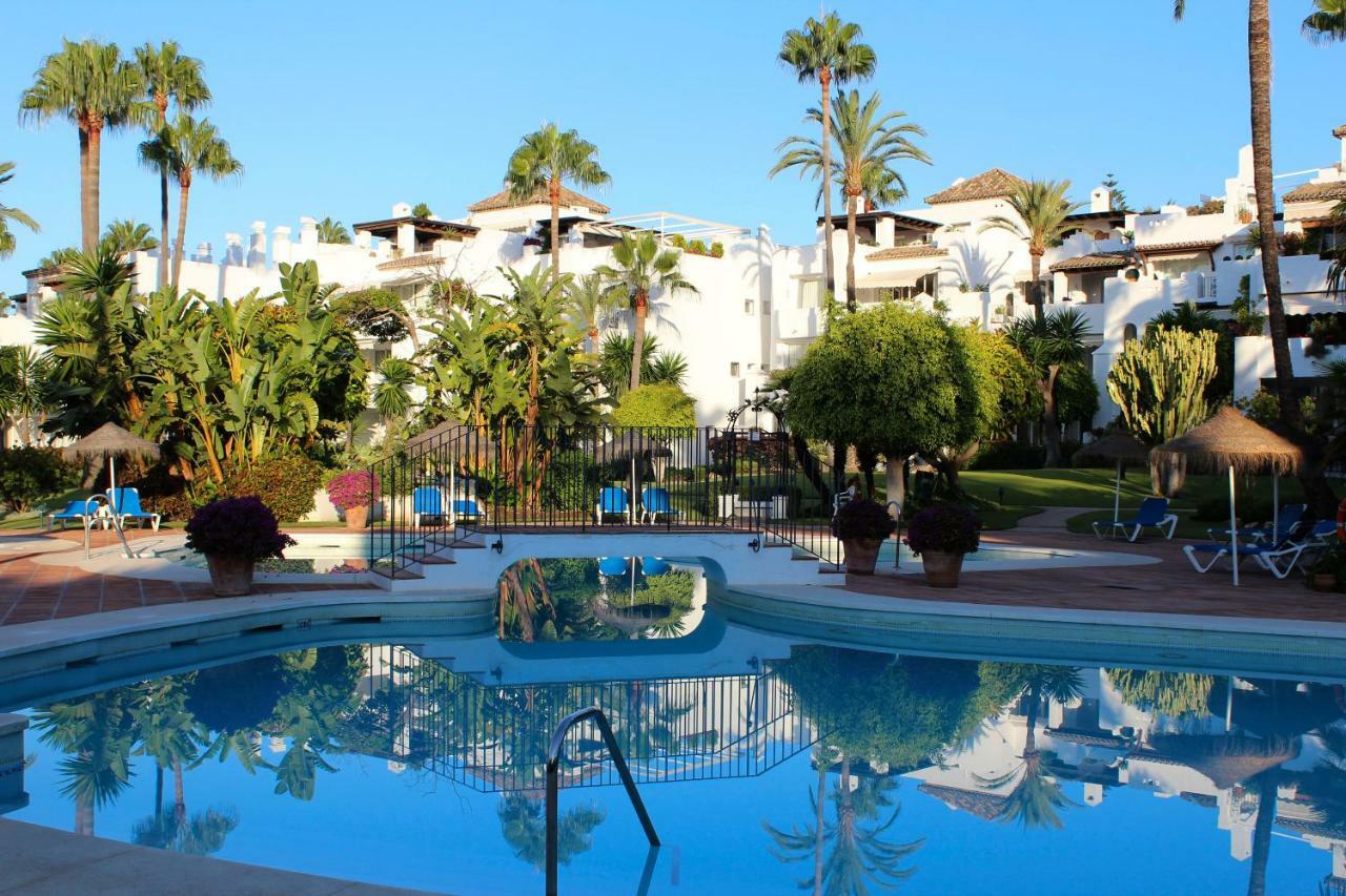 Alcazaba Beach Apartment 3302 Estepona Exteriör bild