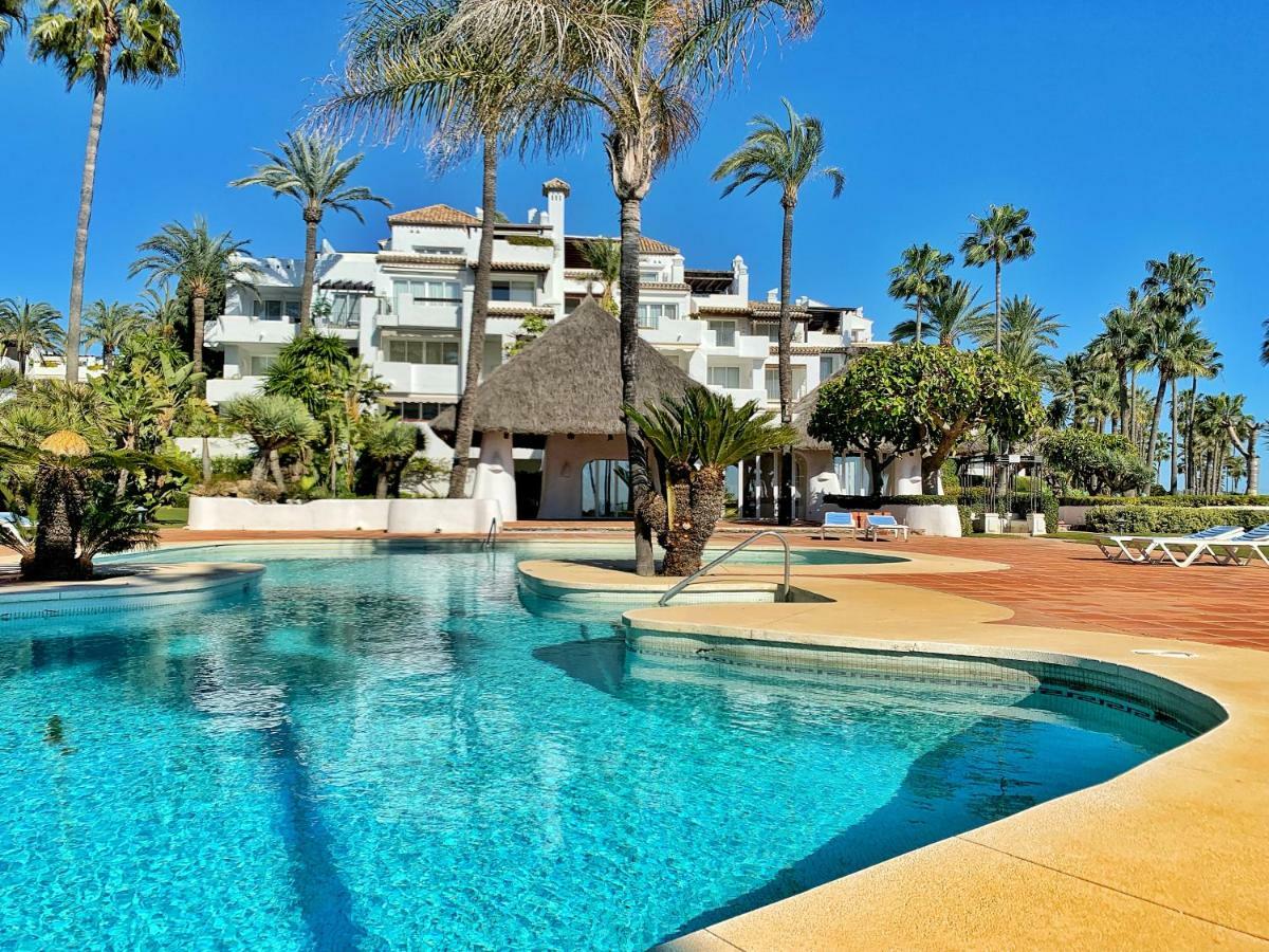 Alcazaba Beach Apartment 3302 Estepona Exteriör bild