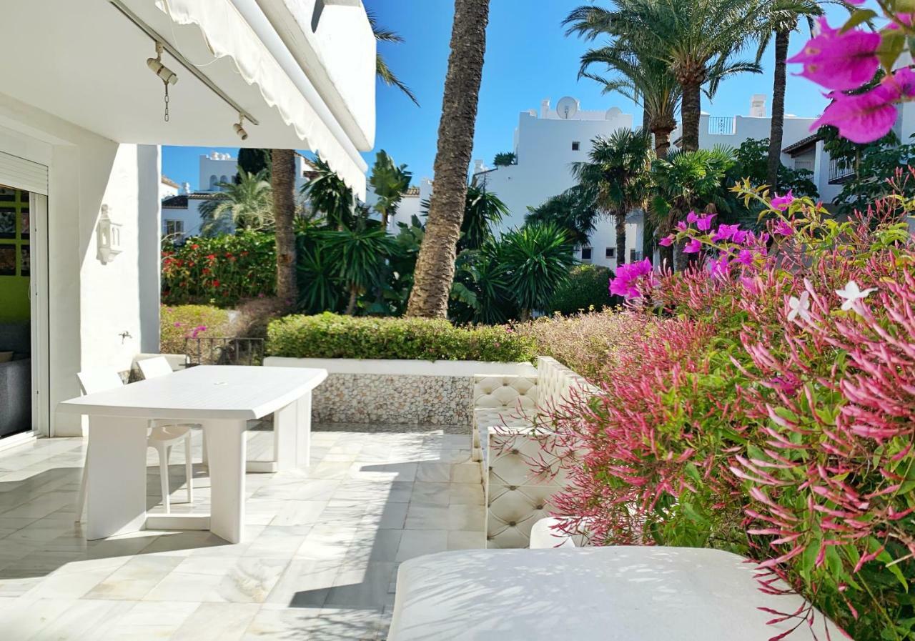 Alcazaba Beach Apartment 3302 Estepona Exteriör bild