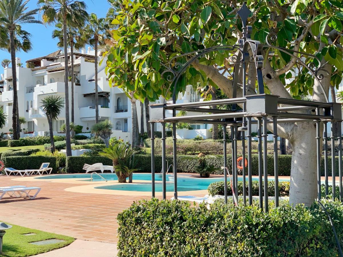 Alcazaba Beach Apartment 3302 Estepona Exteriör bild