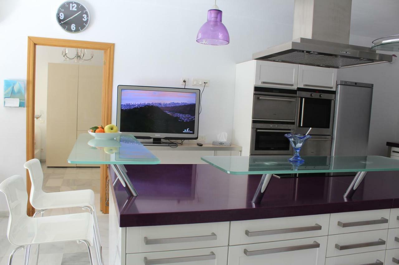 Alcazaba Beach Apartment 3302 Estepona Exteriör bild